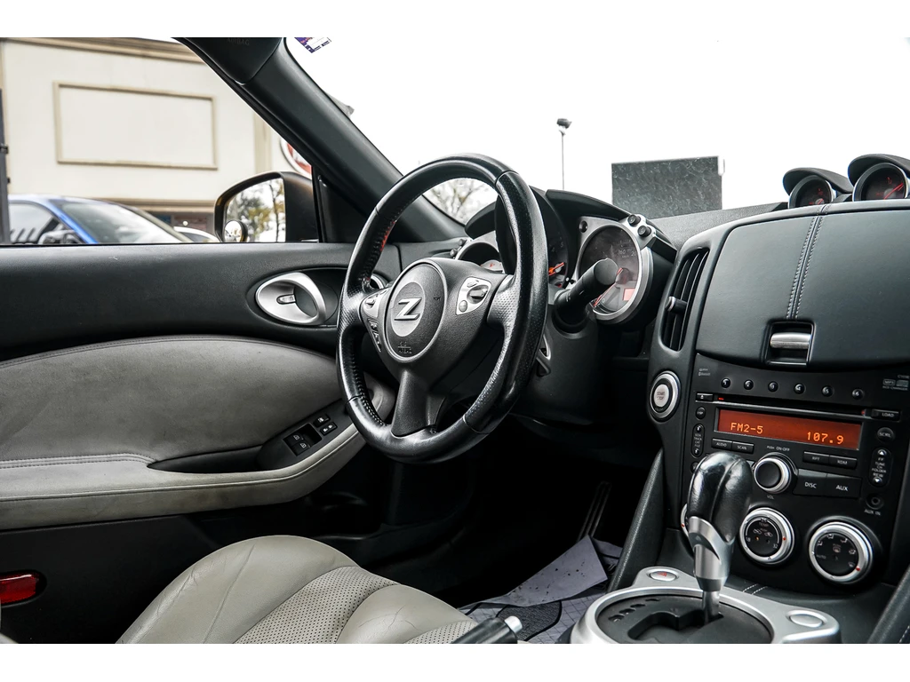 Nissan 370Z TOURING COUPE | CLEAN CARFAX | HEATED SEATS | Mobile.bg   13