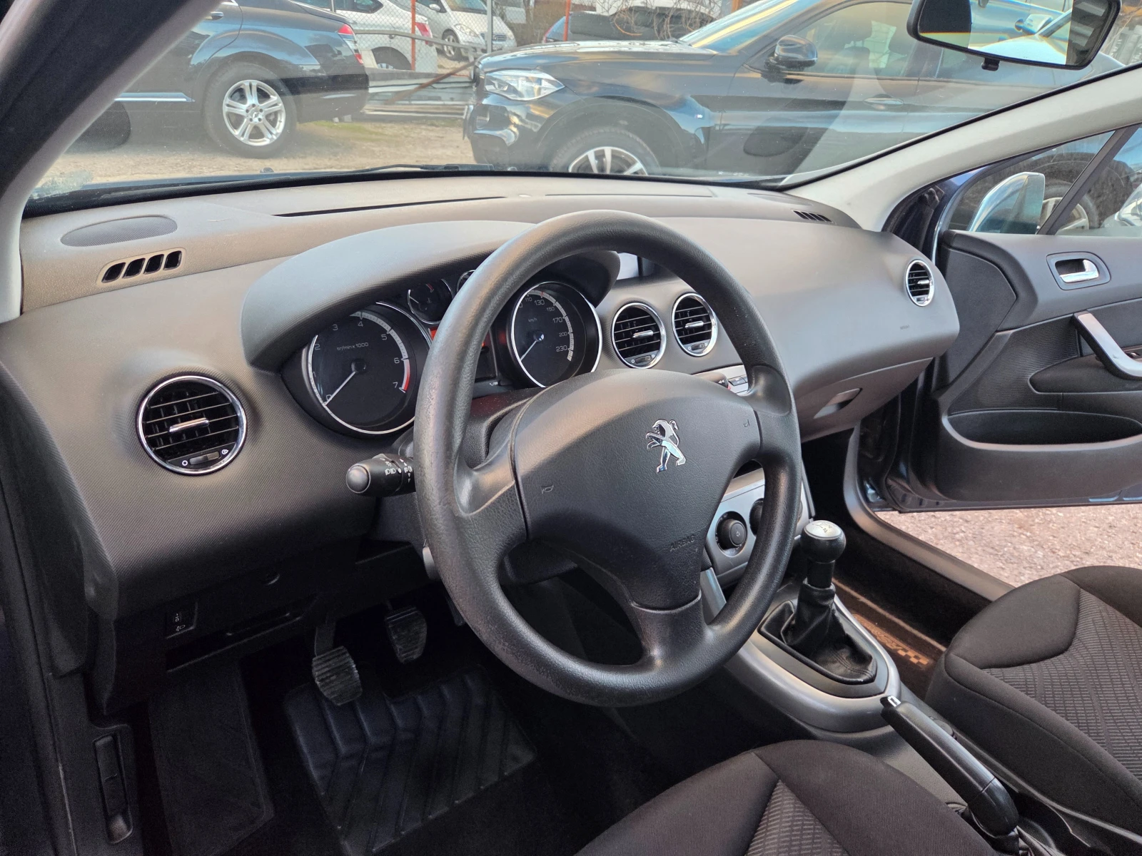Peugeot 308 1.4I | Mobile.bg � ����������� 9