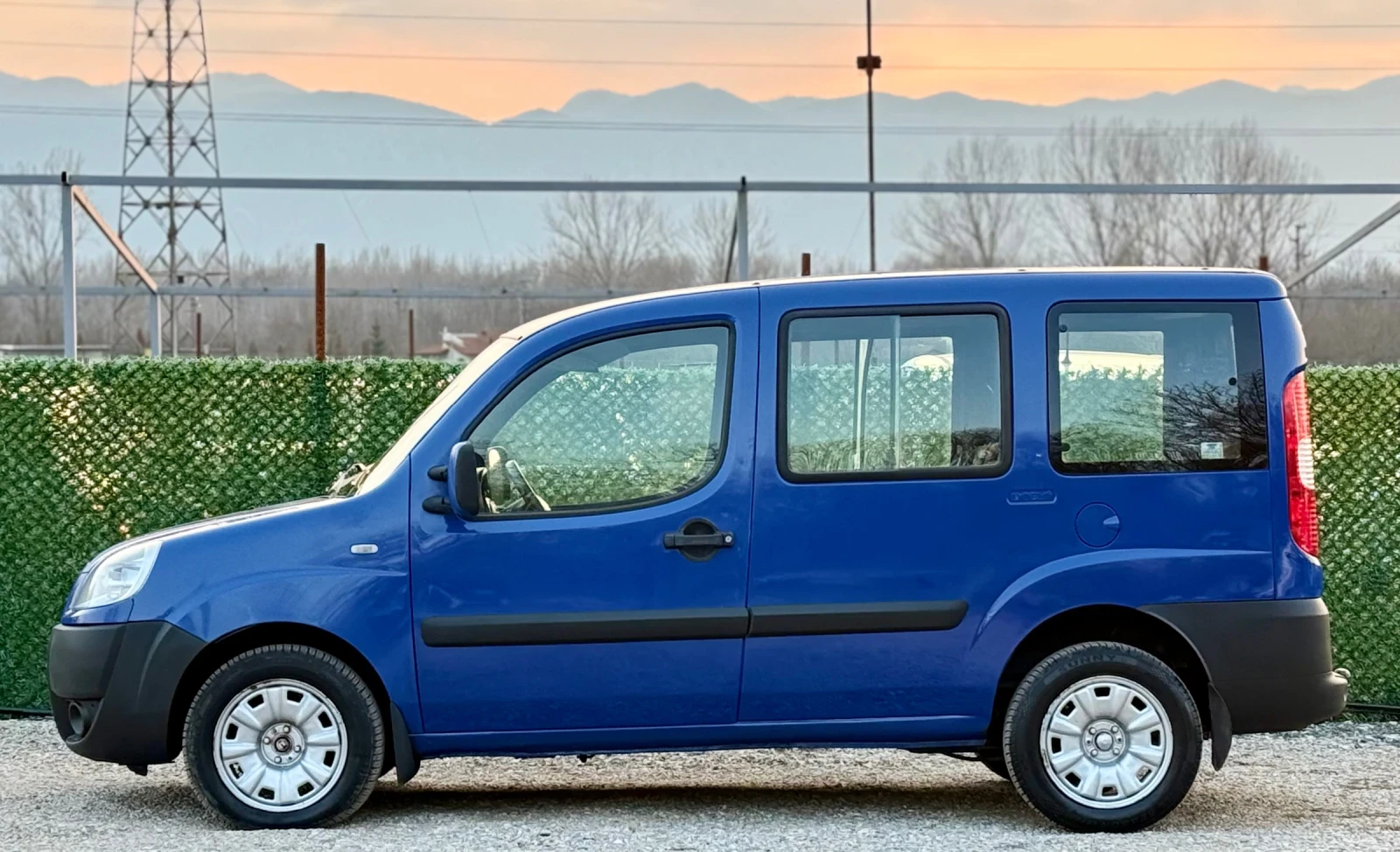 Fiat Doblo 1.9D 105hp, снимка 4 - Автомобили и джипове - 53749224