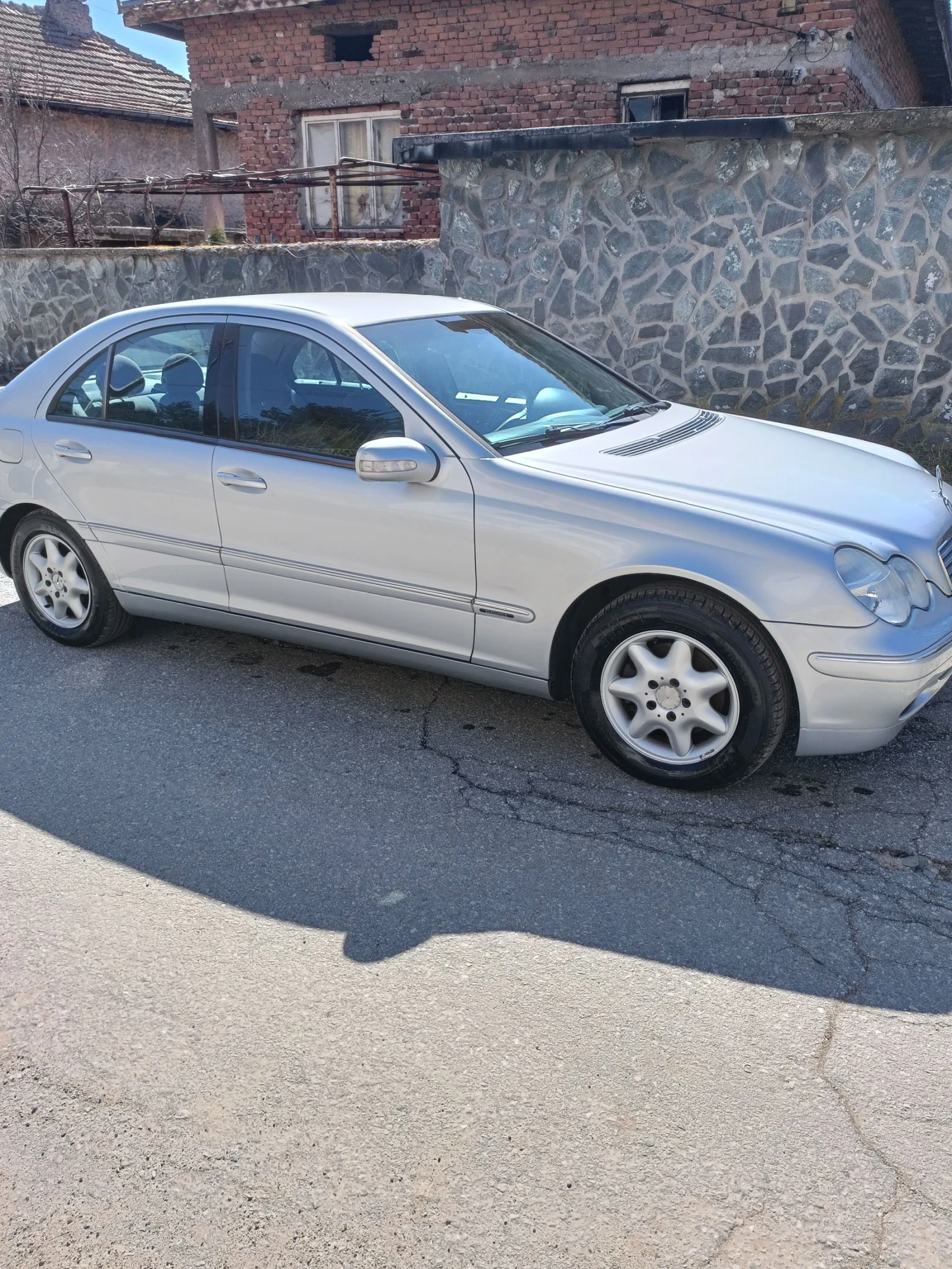 Mercedes-Benz C 180, снимка 3 - Автомобили и джипове - 53802751