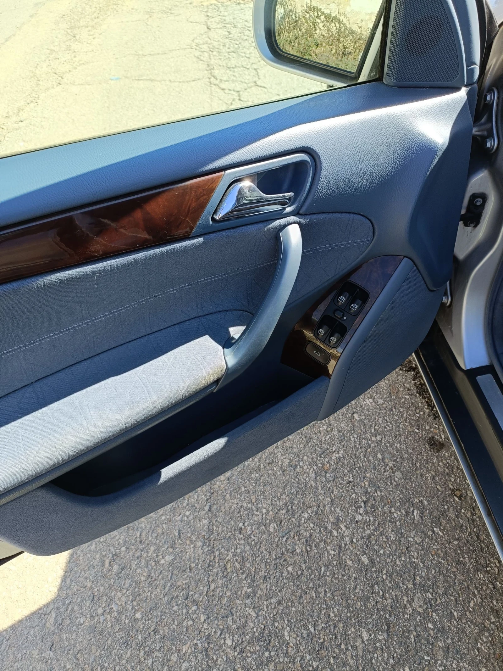 Mercedes-Benz C 180, снимка 6 - Автомобили и джипове - 53802751