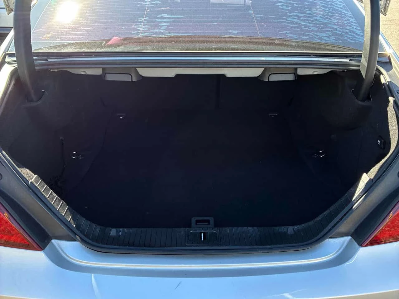 Mercedes-Benz CLS 400 4MATIC * ДИСТРОНИК* 360 КАМЕРА* ОБДУХВАНЕ* , снимка 11 - Автомобили и джипове - 53841946