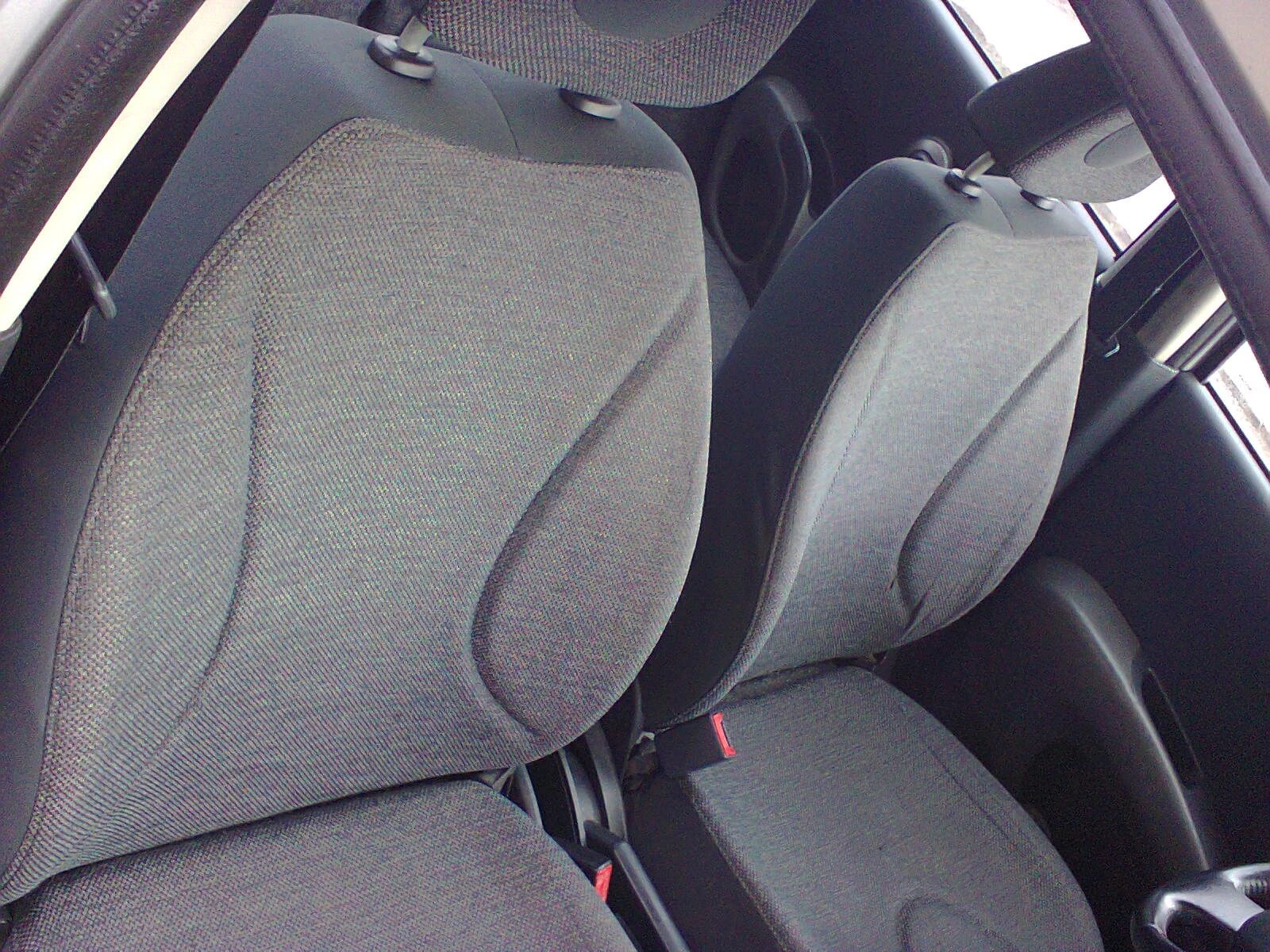 Nissan Micra 1.3 i, снимка 7 - Автомобили и джипове - 53894101