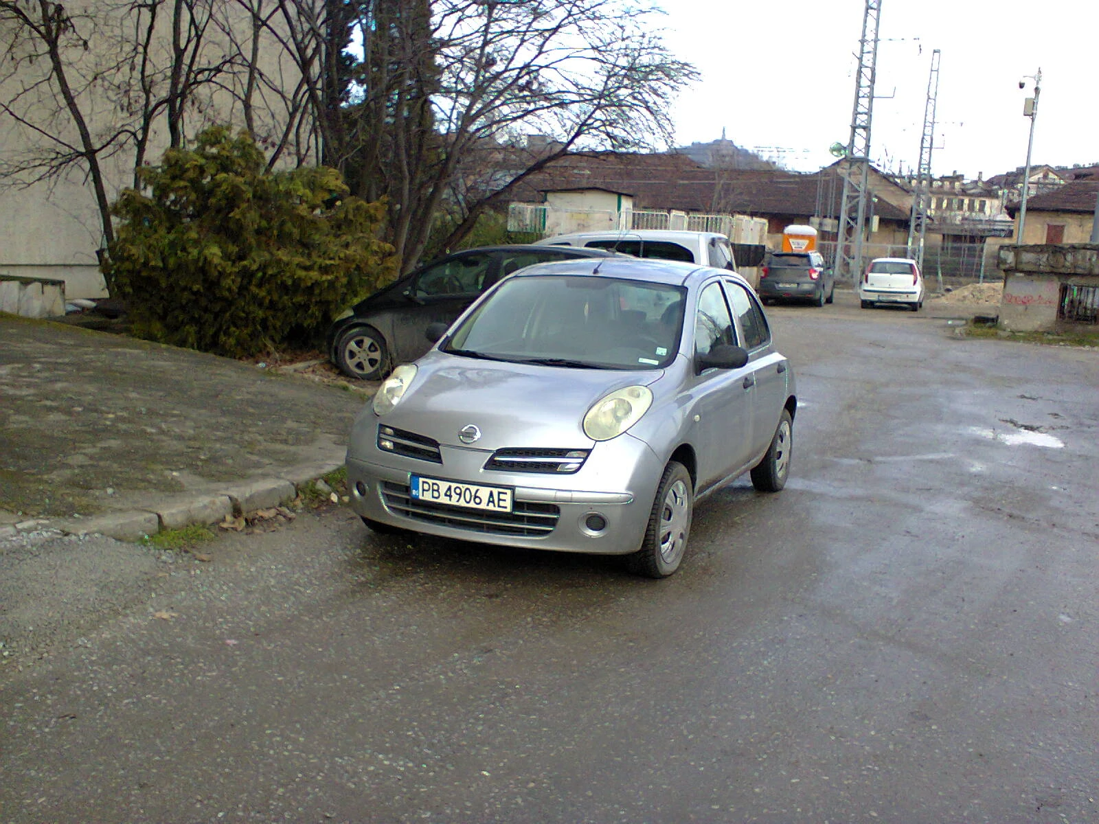 Nissan Micra 1.3 i, снимка 13 - Автомобили и джипове - 53894101