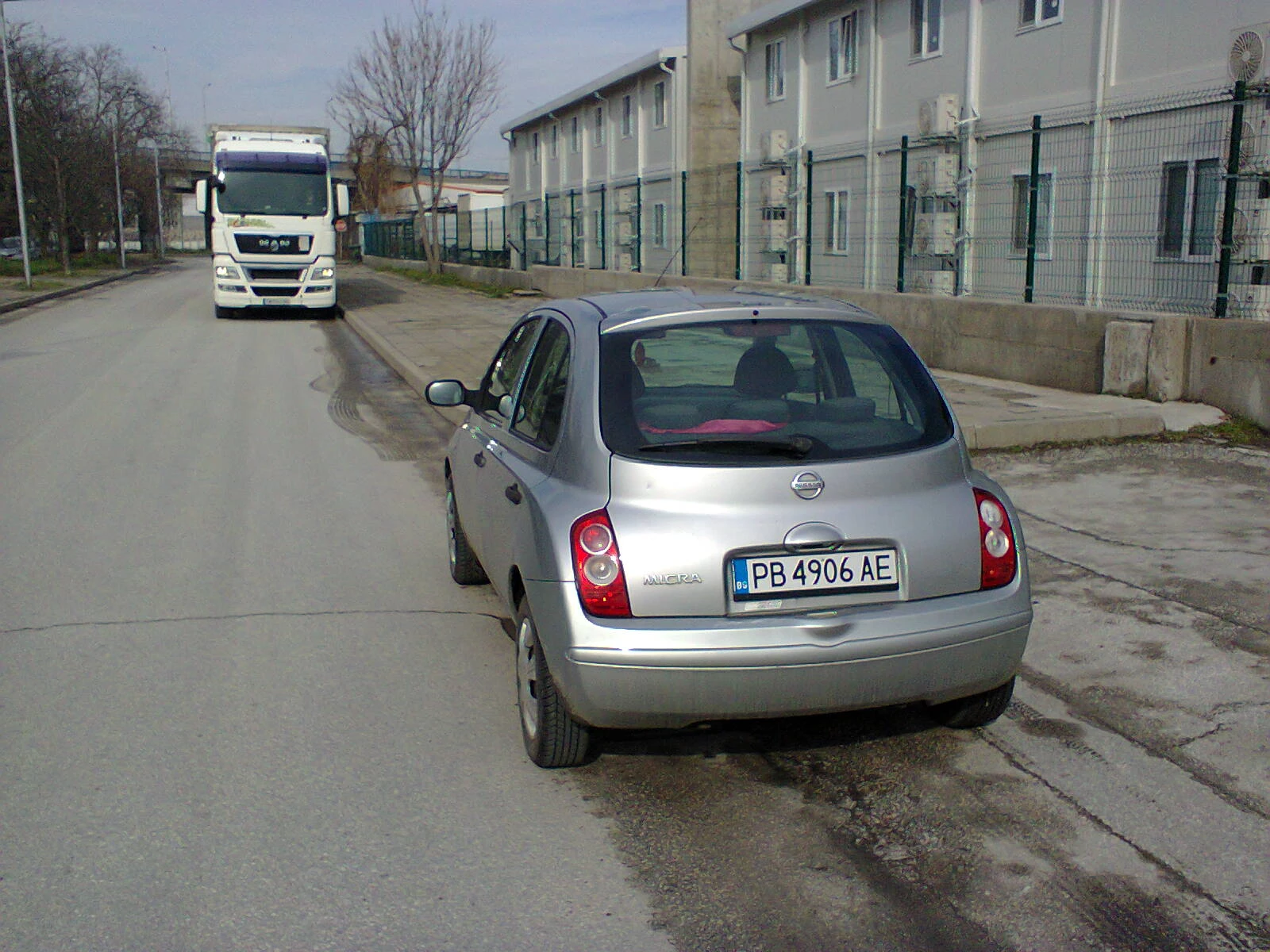 Nissan Micra 1.3 i, снимка 5 - Автомобили и джипове - 53894101