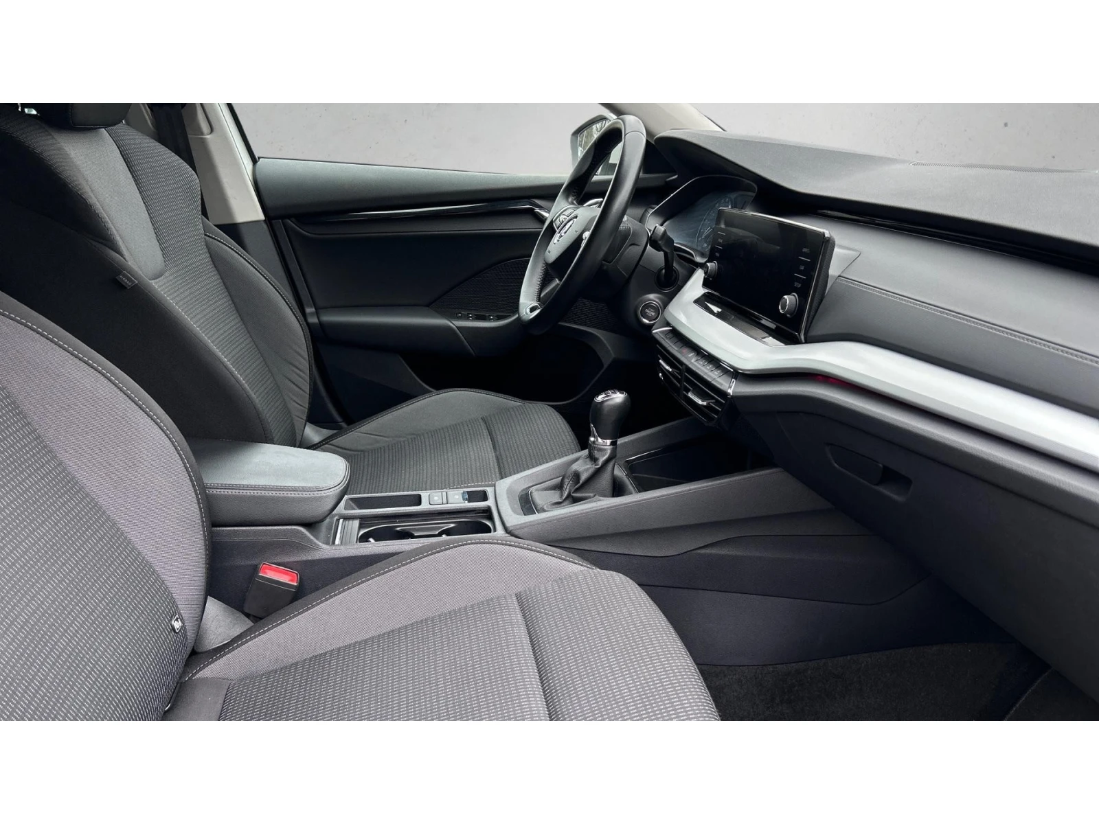 Skoda Octavia 2.0 TDi  M/T, Месечна вноска от 225  , снимка 6 - Автомобили и джипове - 54064719