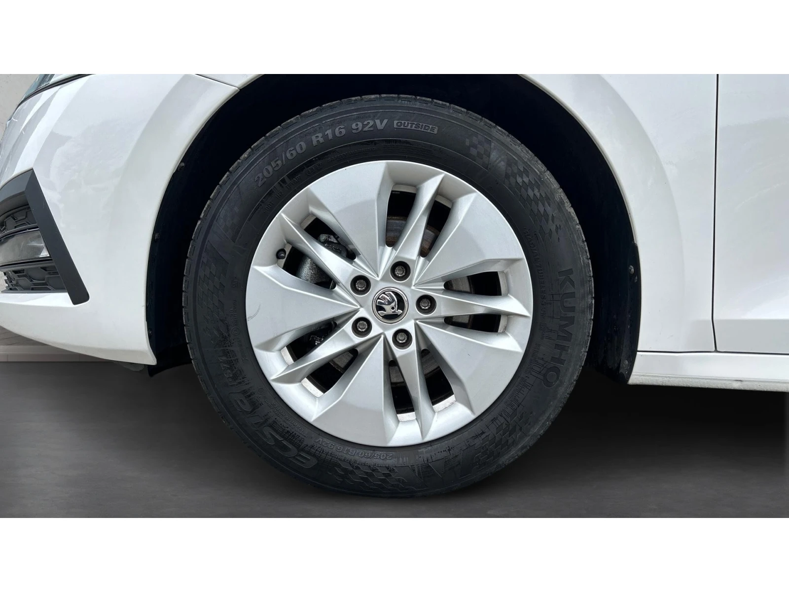 Skoda Octavia 2.0 TDi  M/T, Месечна вноска от 225  , снимка 16 - Автомобили и джипове - 54064719