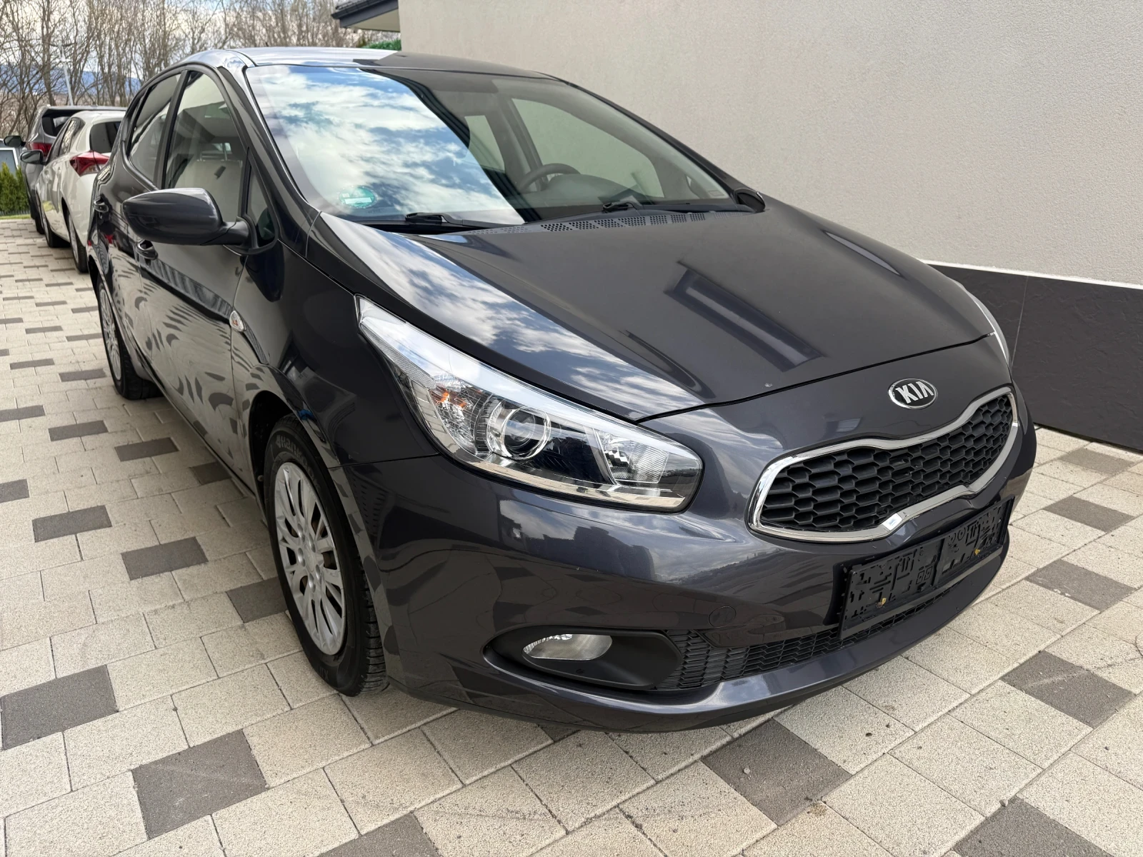 Kia Ceed Бензин , Сервизни документи !! , снимка 3 - Автомобили и джипове - 54175295