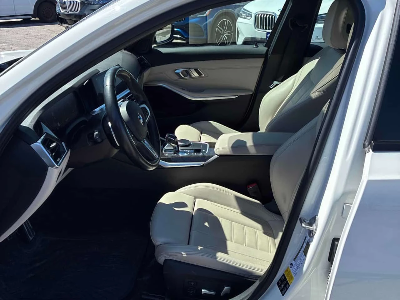 BMW 330 I XDRIVE ОТ ПРЕДСТАВИТЕЛСТВО* M SPORT* АМБИЕНТНО* , снимка 12 - Автомобили и джипове - 54234719