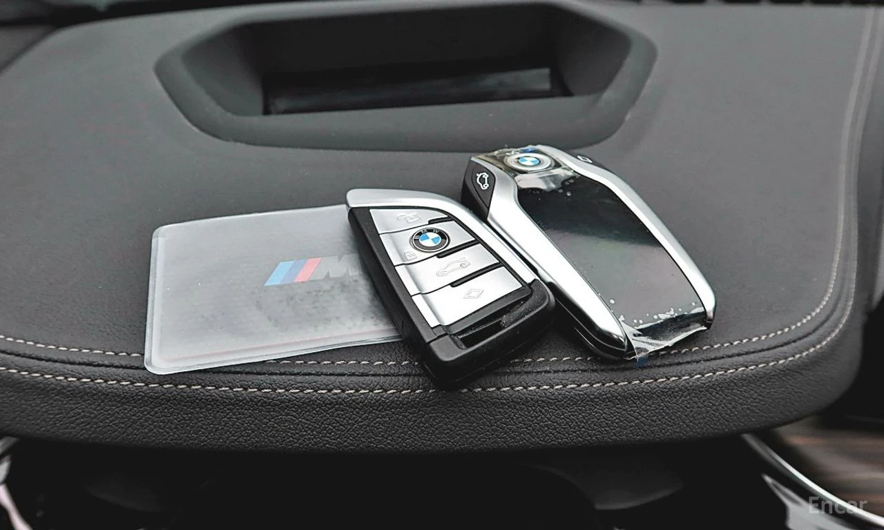 BMW 550 M* XDRIVE* LASER* DISTRONIC* HEADUP* 360* , снимка 13 - Автомобили и джипове - 54307311