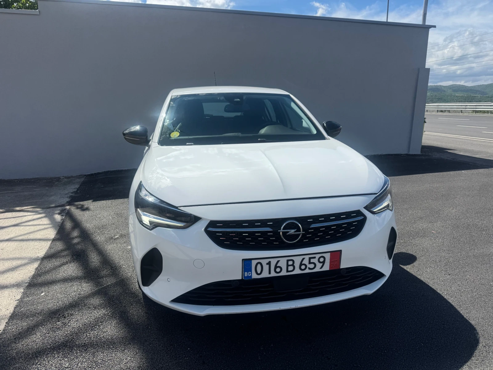 Opel Corsa 1.5CDTI Full led Camera Сервизна книжка, снимка 2 - Автомобили и джипове - 54376394
