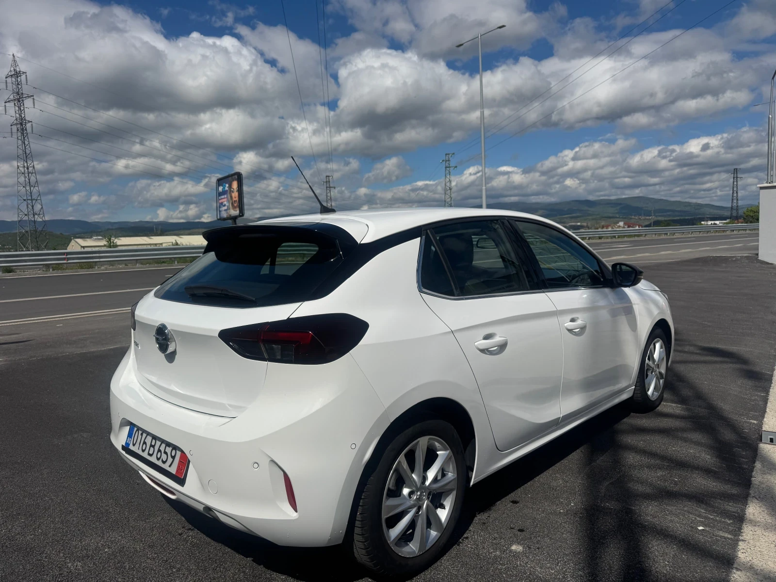 Opel Corsa 1.5CDTI Full led Camera Сервизна книжка, снимка 5 - Автомобили и джипове - 54376394