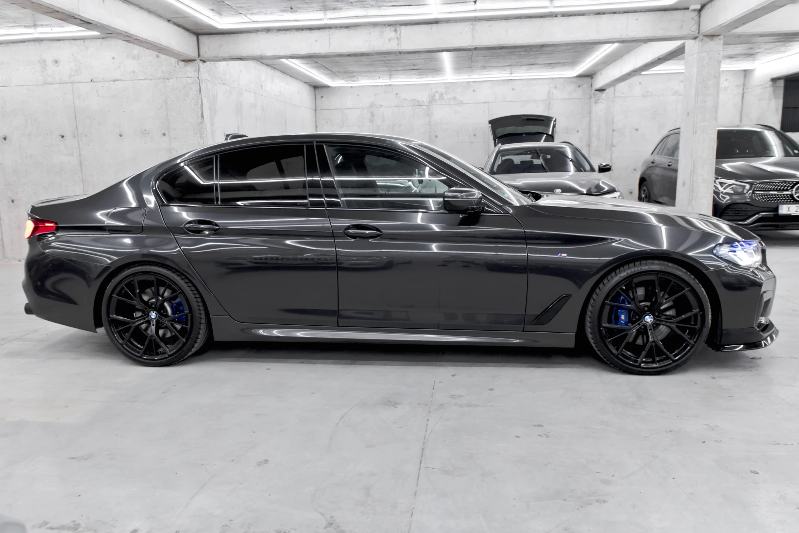 BMW 530 XD* Facelift M5 пакет* Немска, снимка 7 - Автомобили и джипове - 55069112