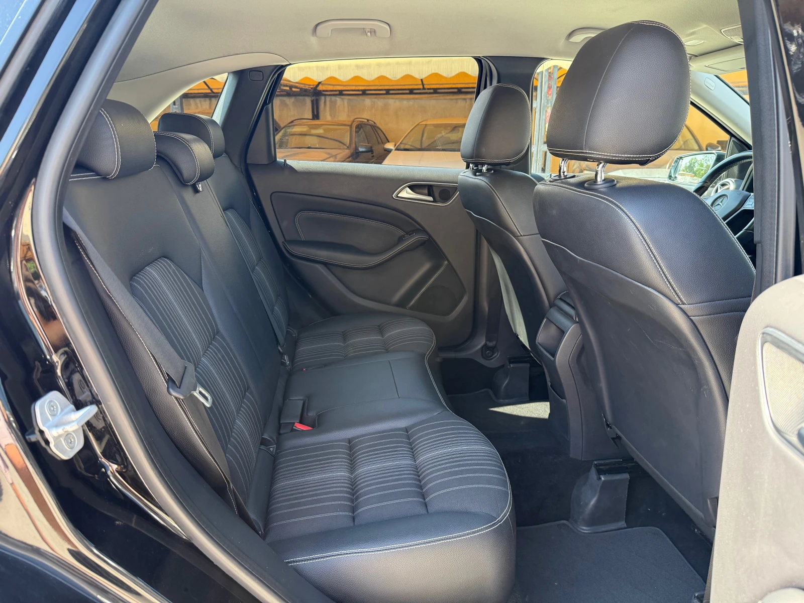 Mercedes-Benz B 180 CDI PREMIUM !!100% РЕАЛНИ КИЛОМЕТРИ!!, снимка 15 - Автомобили и джипове - 55102816