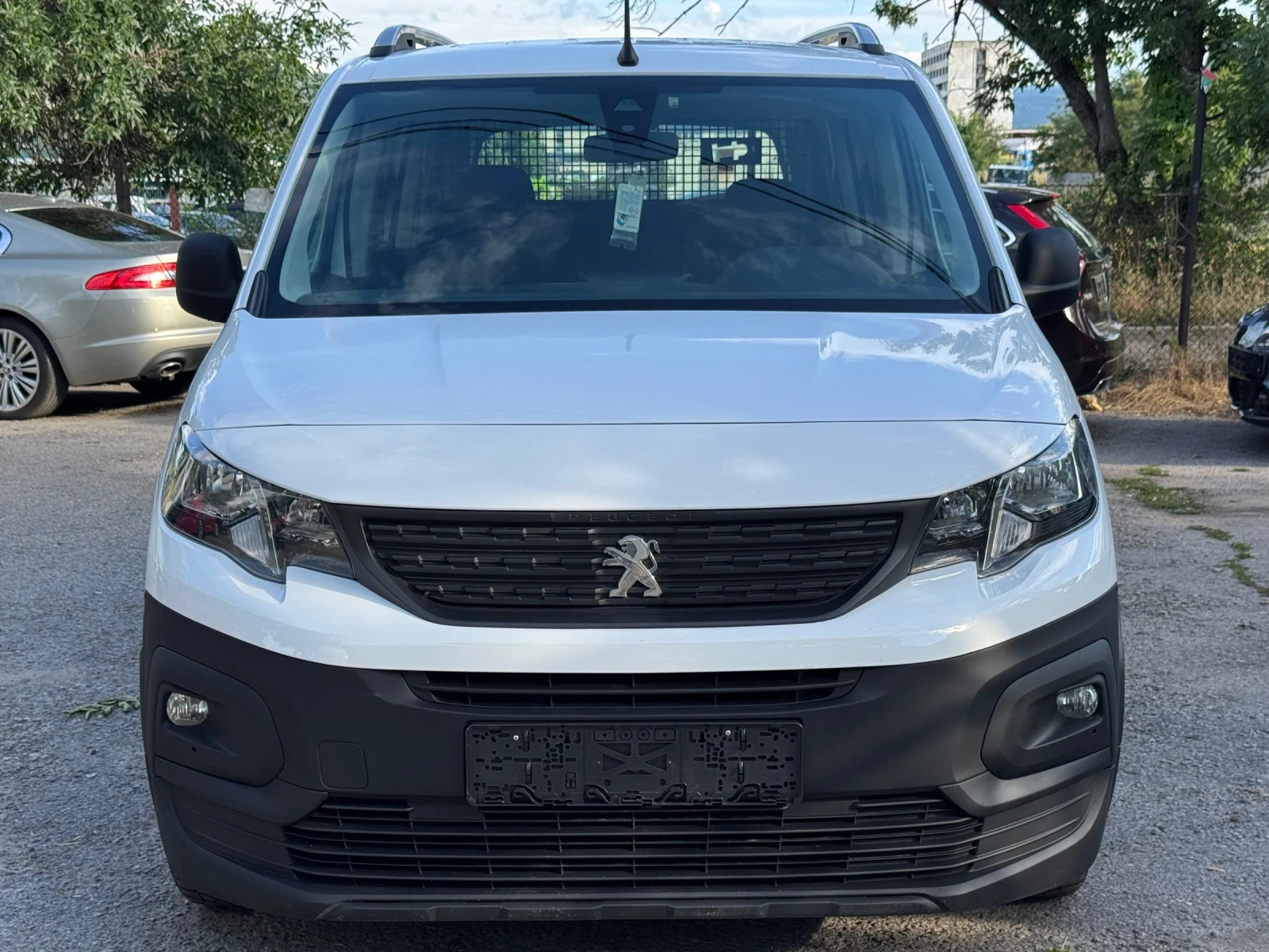 Peugeot Rifter Топ Състояние!, снимка 2 - Автомобили и джипове - 55250223