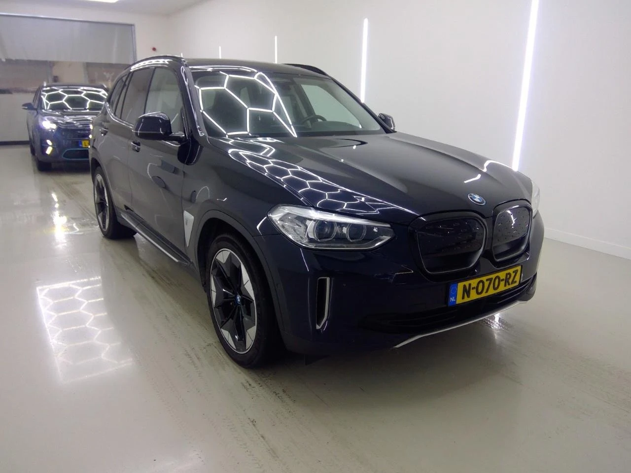 BMW iX3 SOH 97.5 | Mobile.bg � ����������� 2