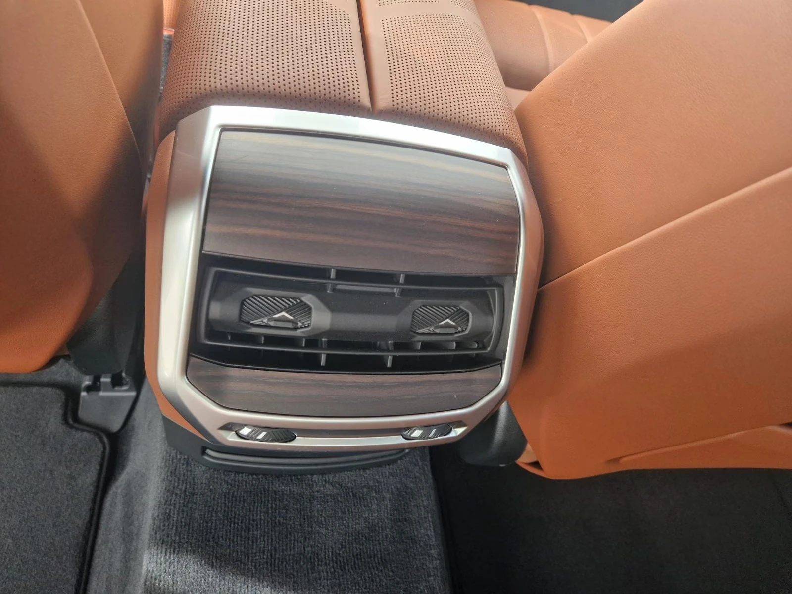 BMW 760 e/xDrive/M-SPORT PRO/SKY-LOUNGE/360/ICONIC GLOW/ | Mobile.bg � ����������� 12