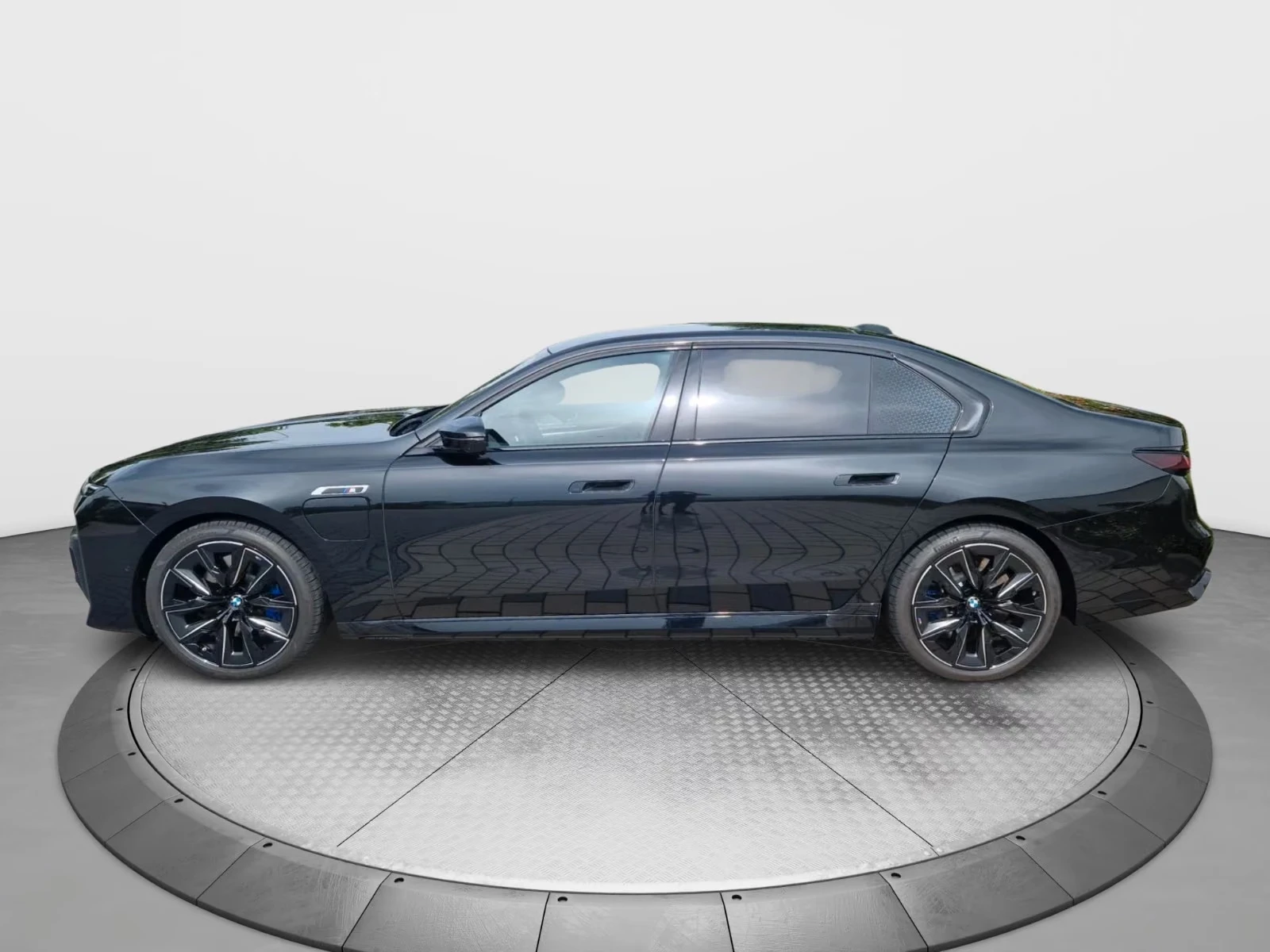 BMW 760 e/xDrive/M-SPORT PRO/SKY-LOUNGE/360/ICONIC GLOW/ | Mobile.bg � ����������� 2