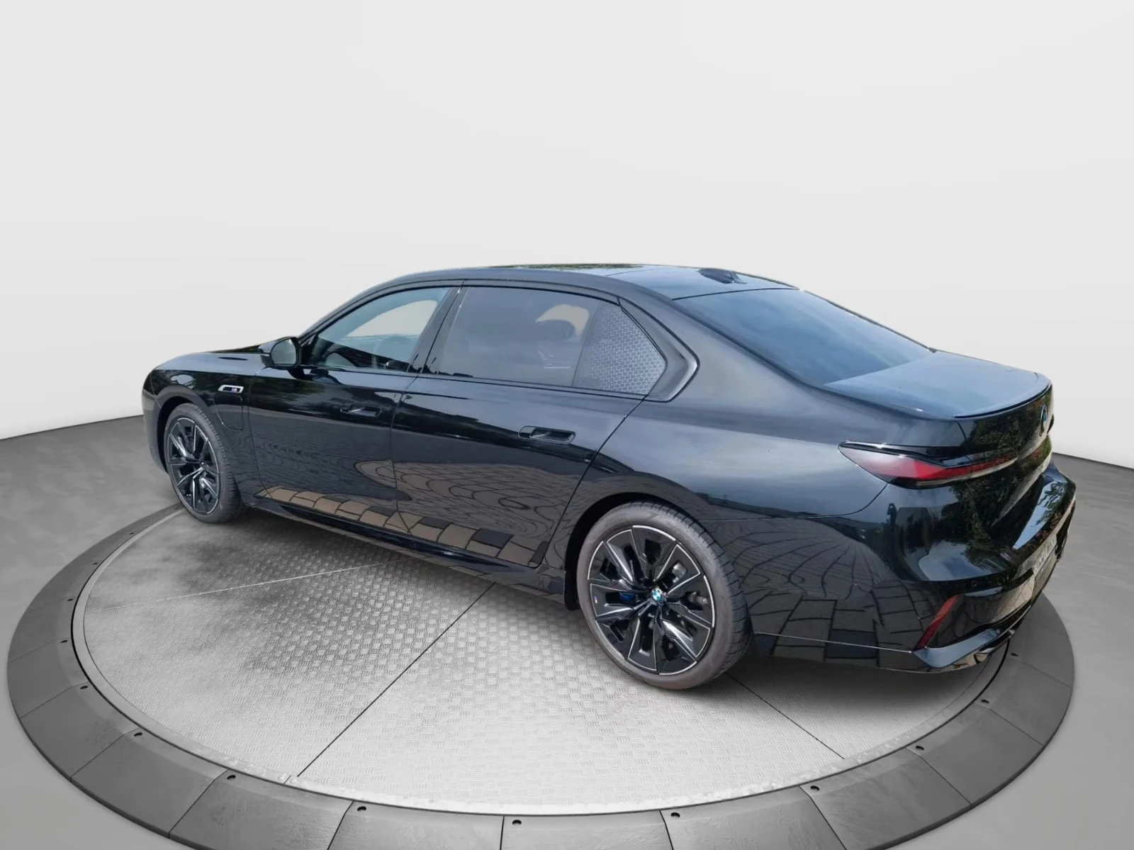 BMW 760 e/xDrive/M-SPORT PRO/SKY-LOUNGE/360/ICONIC GLOW/ | Mobile.bg � ����������� 3