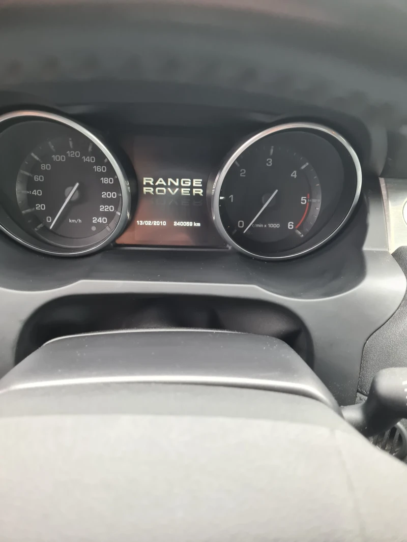 Land Rover Evoque, снимка 10 - Автомобили и джипове - 52447919