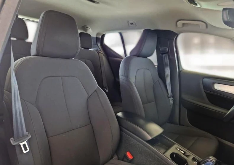 Volvo XC40 1.5 T4 Plug-In Hybrid, снимка 7 - Автомобили и джипове - 53861050