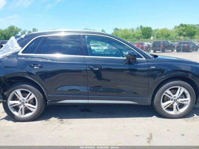Audi Q3 S LINE PREMIUM PLUS| TOUCHSCREEN| 360| КОЖЕН САЛОН, снимка 13 - Автомобили и джипове - 54928943