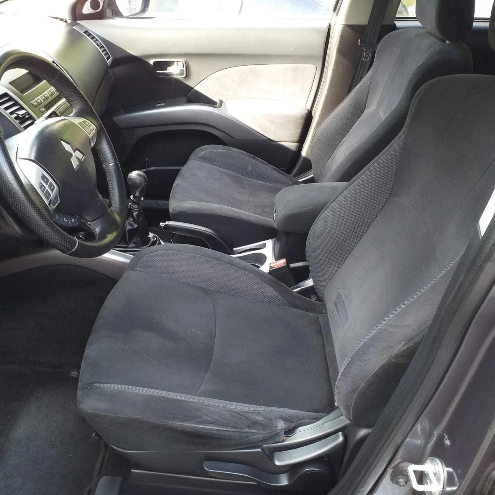 Mitsubishi Outlander 2.0TDI 4Х4 - изображение 4