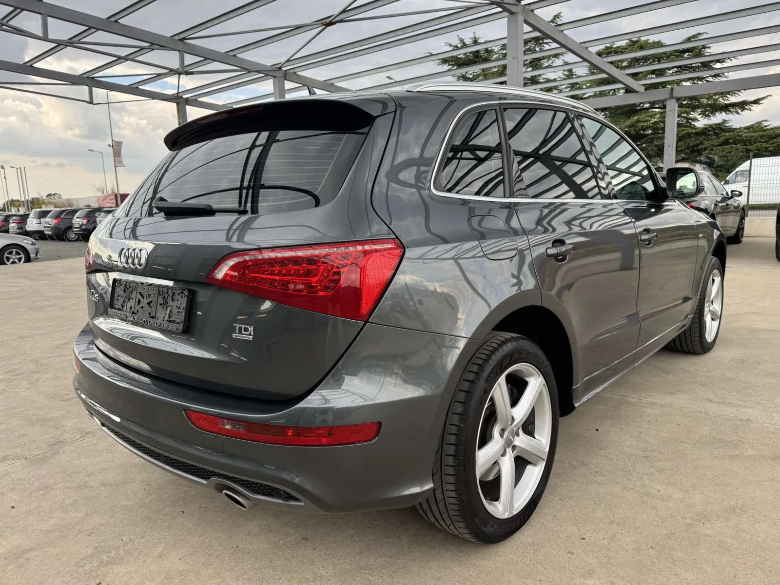 Audi Q5 3.0* 239ps* 3xS line* Distr* quattro* КОЖА* НАВИ*  - изображение 5