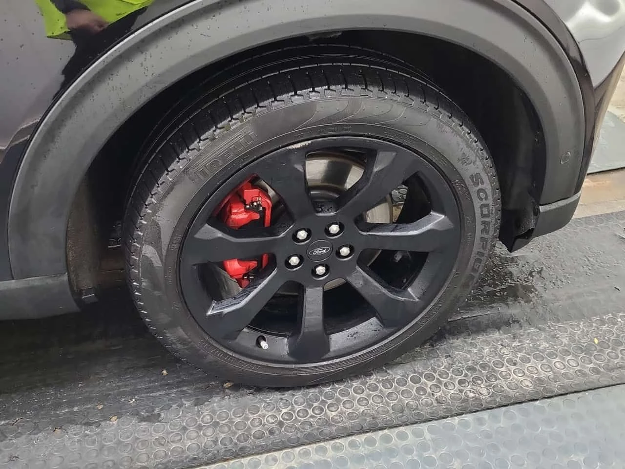 Ford Explorer * ST * ПОДГРЕВ / ОБДУХВАНЕ / 360 КАМЕРА - изображение 7