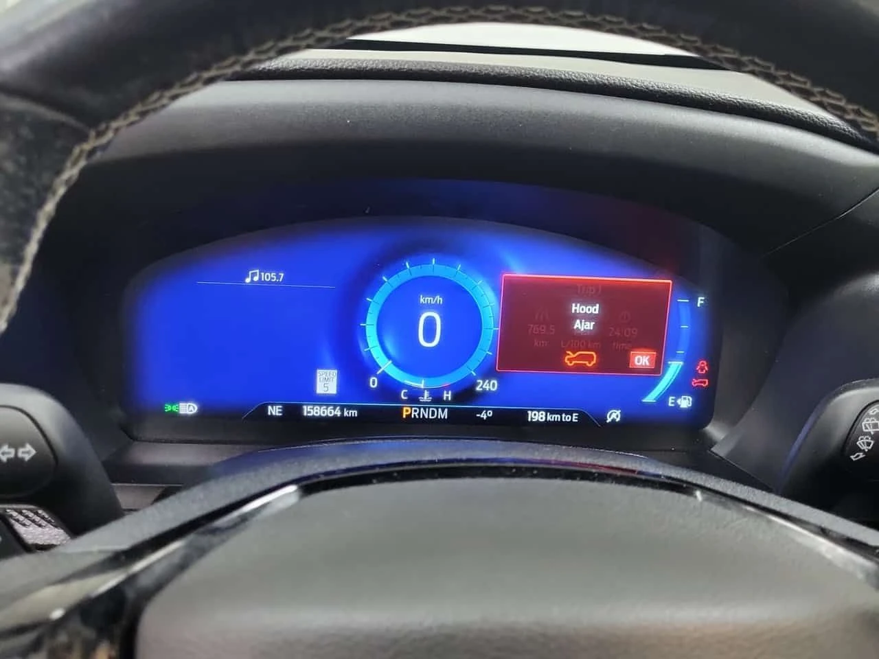 Ford Explorer * ST * ПОДГРЕВ / ОБДУХВАНЕ / 360 КАМЕРА - изображение 9