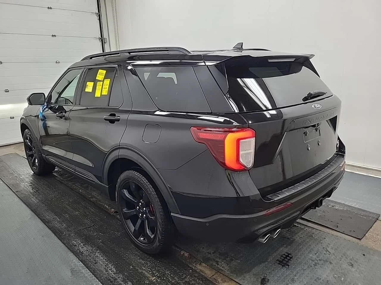 Ford Explorer * ST * ПОДГРЕВ / ОБДУХВАНЕ / 360 КАМЕРА - изображение 4