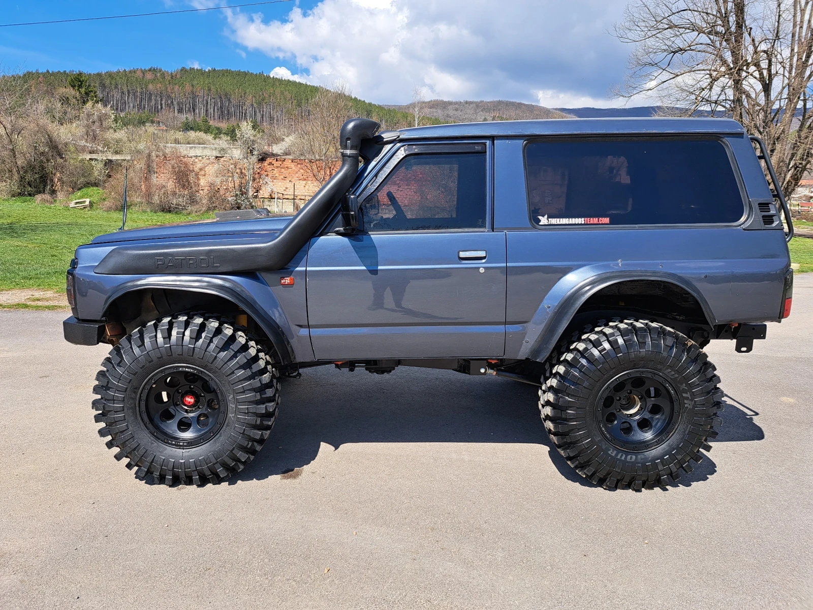 Nissan Patrol Y60 OM606, снимка 2 - Автомобили и джипове - 54097322