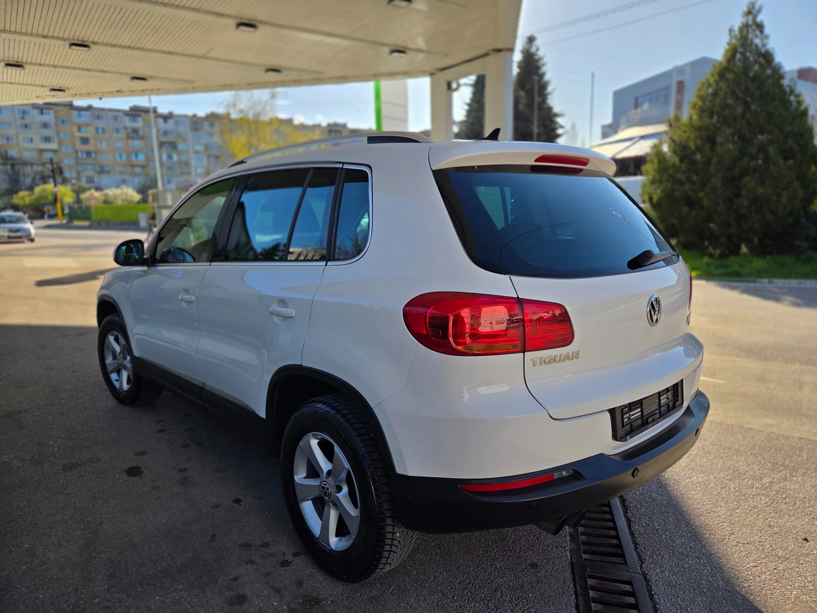 VW Tiguan 2.0TDI* 4 MOTION* DSG* HIGHLINE*  | Mobile.bg � ����������� 3