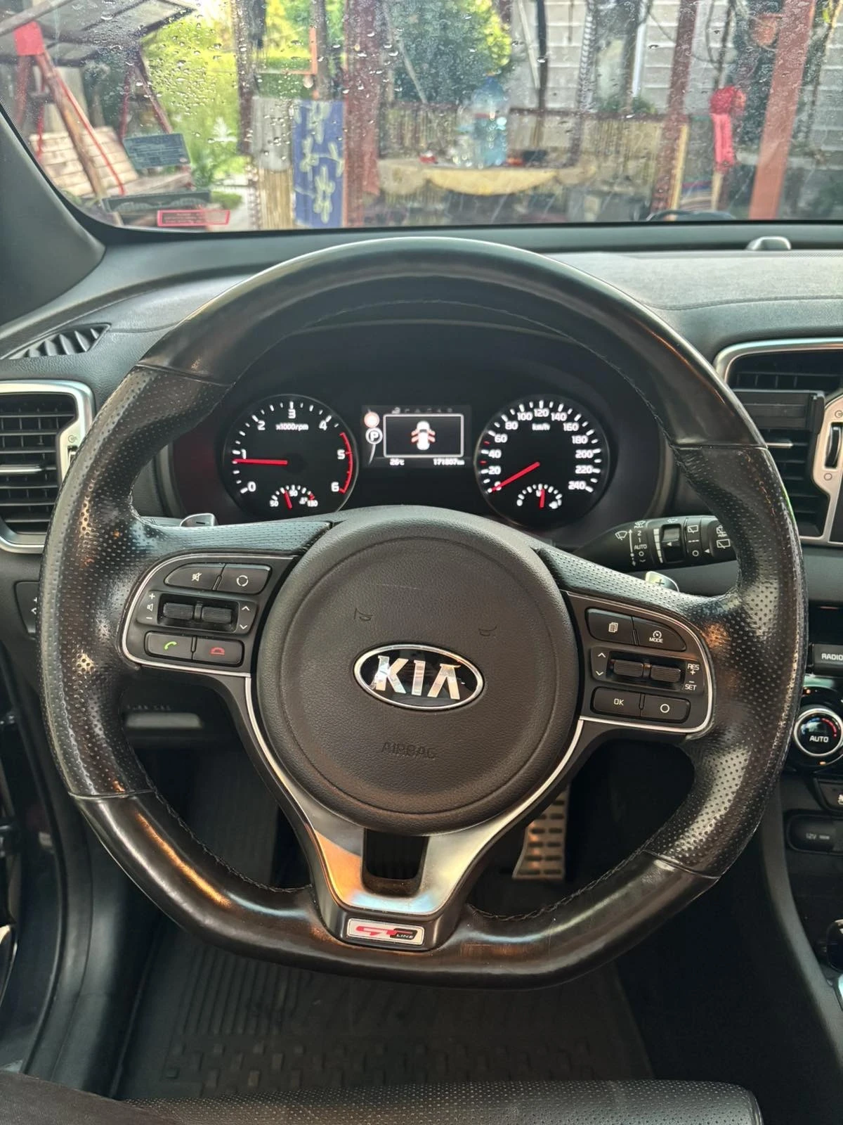 Kia Sportage, снимка 8 - Автомобили и джипове - 55848766