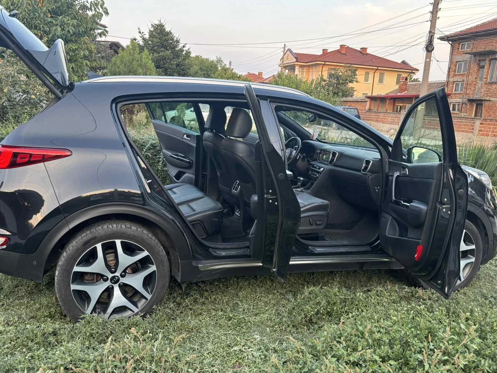 Kia Sportage, снимка 5 - Автомобили и джипове - 55848766