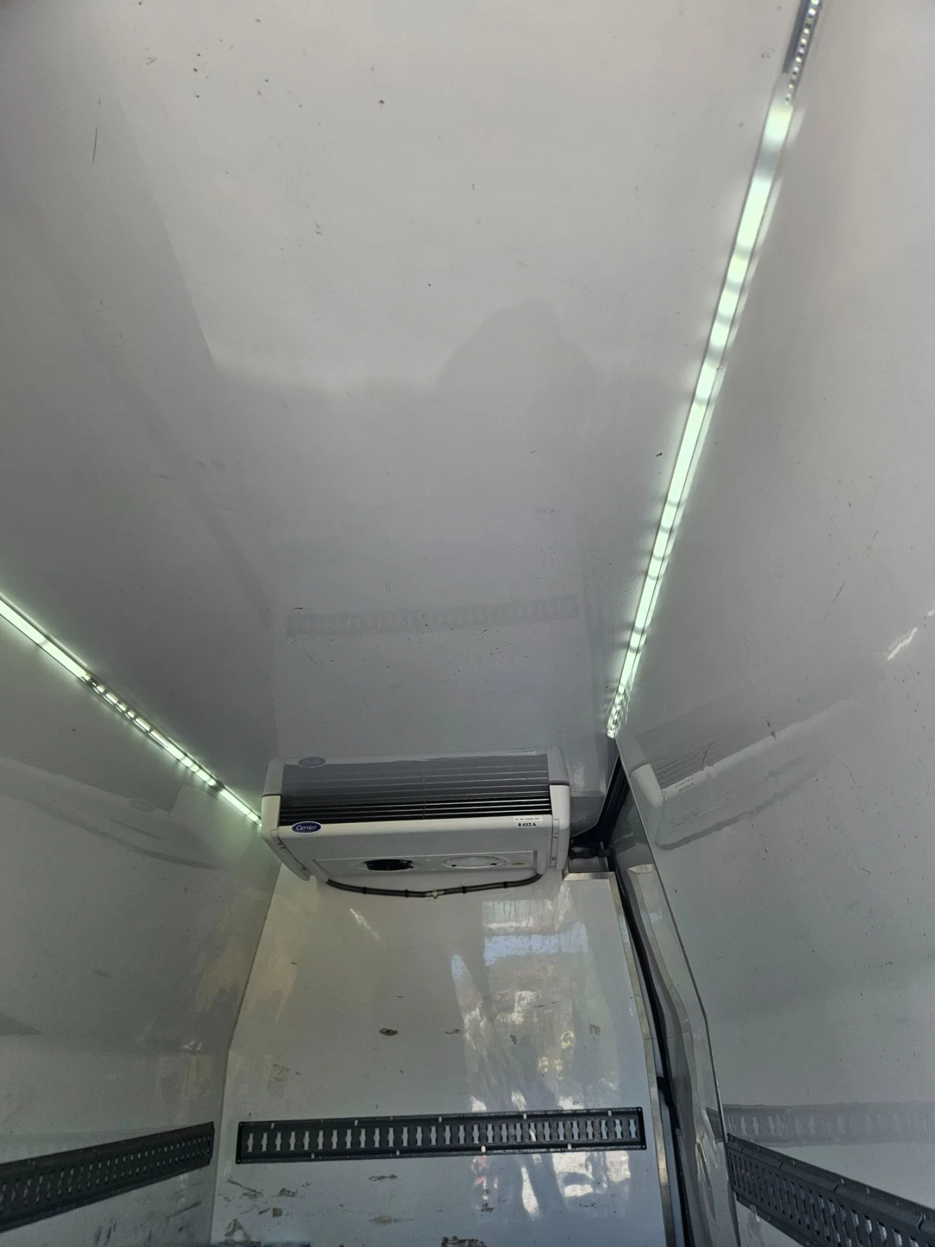 Iveco Daily 35-140, снимка 8 - Бусове и автобуси - 56162434
