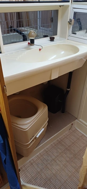 Кемпер Mitsubishi I300, снимка 13 - Каравани и кемпери - 53682387