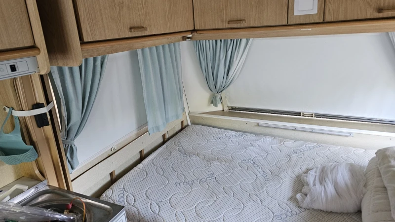 Каравана Chateau 380, снимка 3 - Каравани и кемпери - 53153035