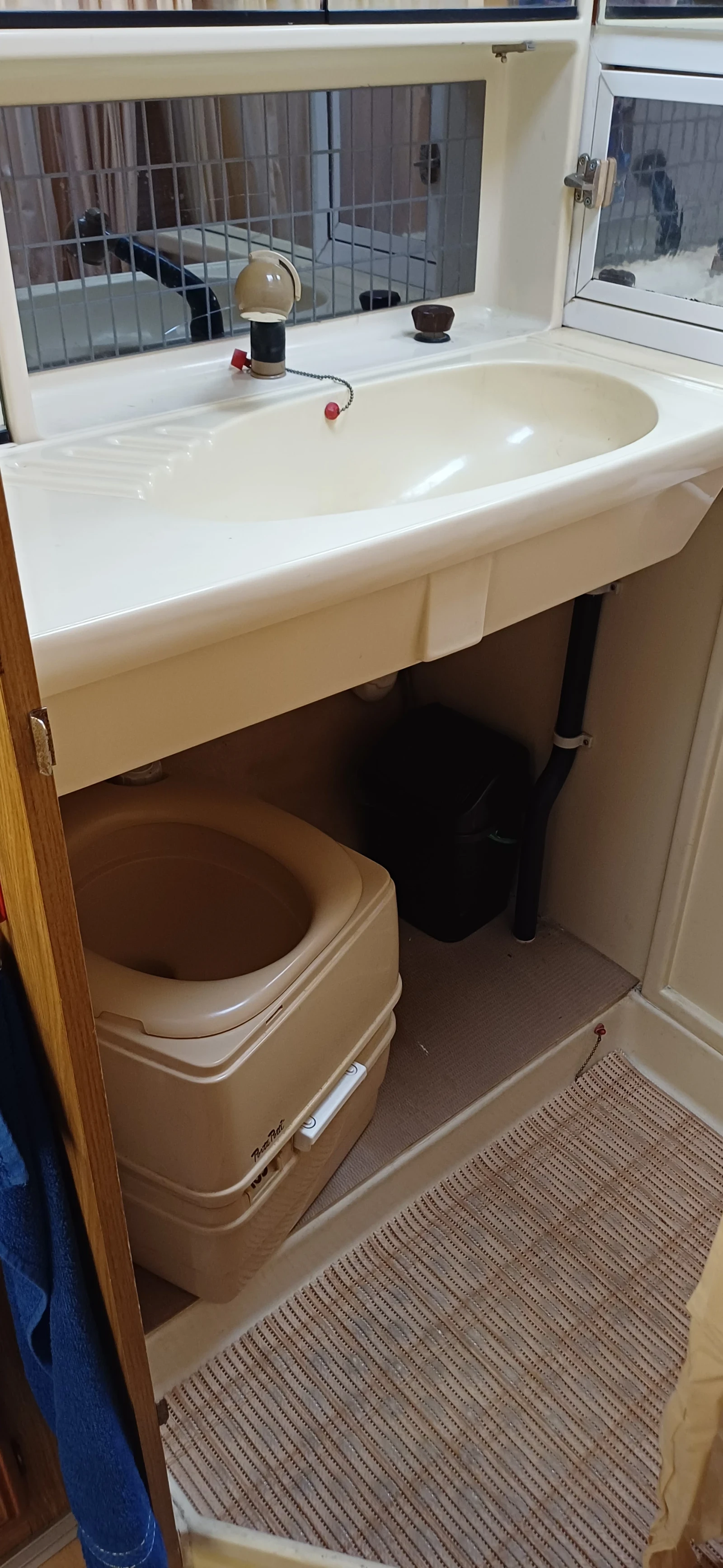 ������ Mitsubishi I300 | Mobile.bg � ����������� 13