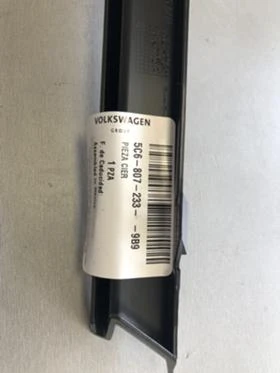 Лайсна предна броня Volkswagen Jetta 2014- 5C6807233 9B9 , снимка 2