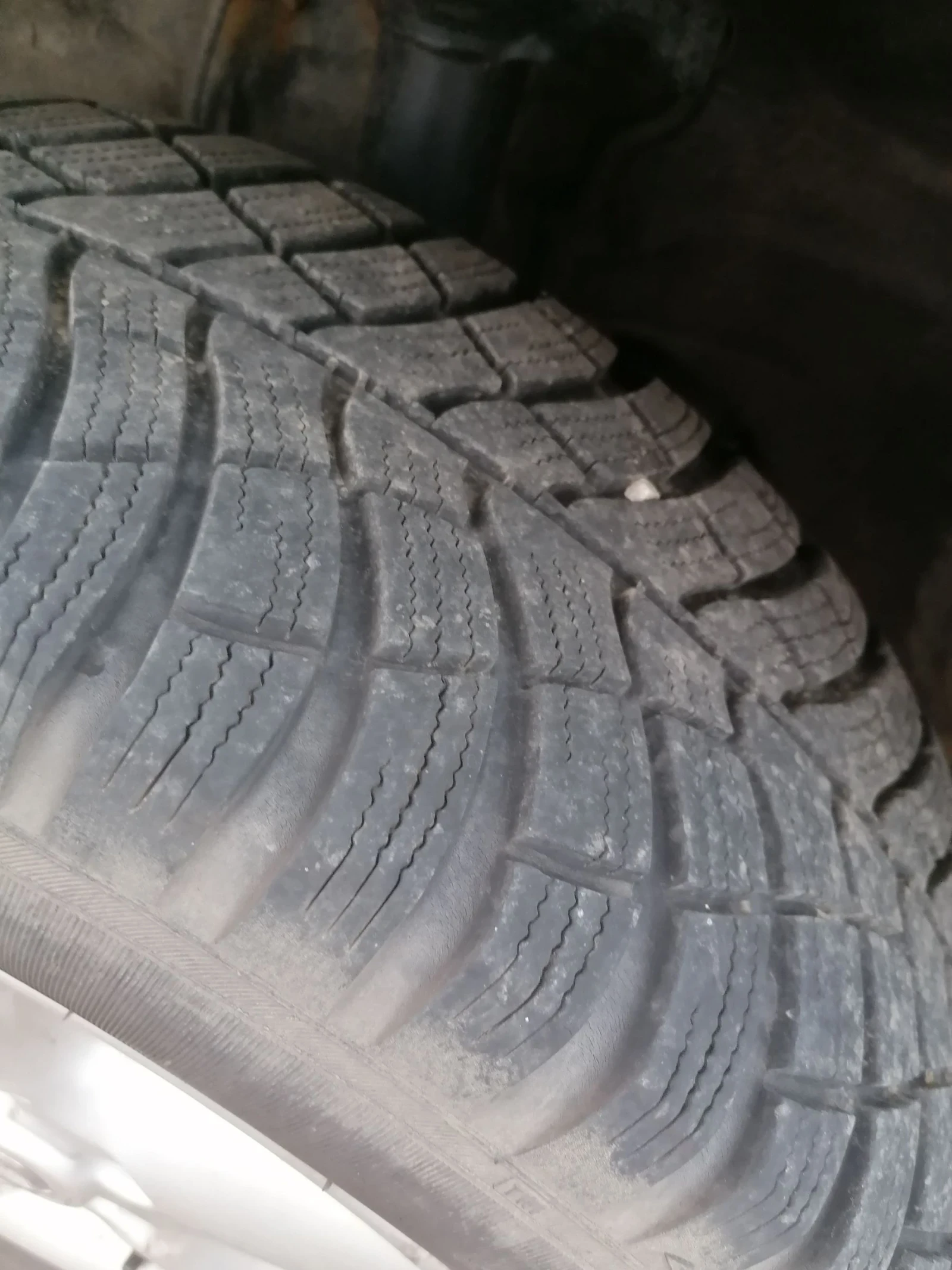    215/65R16 | Mobile.bg   2