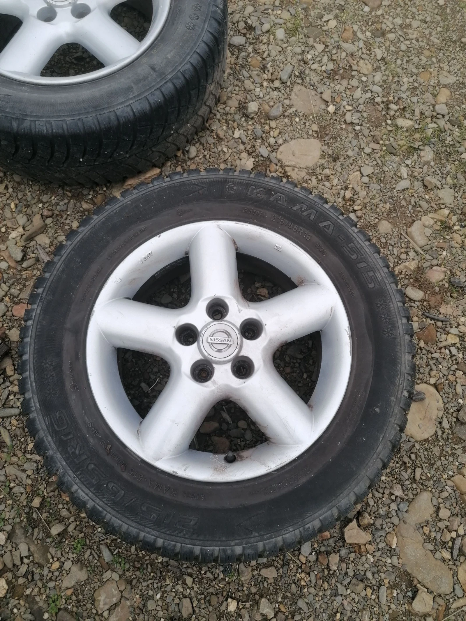 ���� � ������ 215/65R16 | Mobile.bg � ����������� 2
