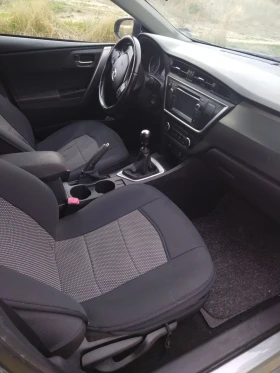 Toyota Auris, снимка 9