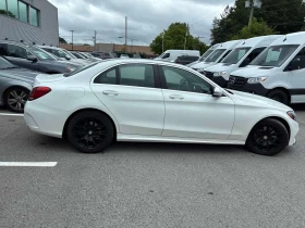 Mercedes-Benz C 300 * CARFAX * ОПЦИЯ ЗА ФИНАНСИРАНЕ, снимка 3