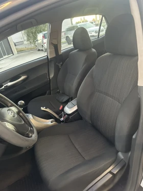 Toyota Auris, снимка 10
