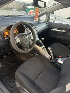 Toyota Auris, снимка 9