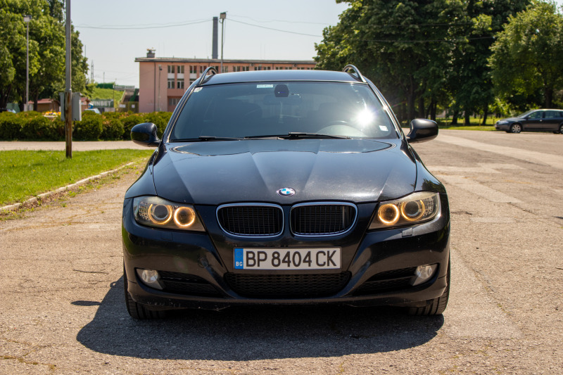 BMW 320 ОБСЛУЖЕН!, снимка 1 - Автомобили и джипове - 46435718