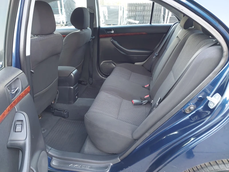 Toyota Avensis 2.0 D-4D 116кс., снимка 9 - Автомобили и джипове - 47861587