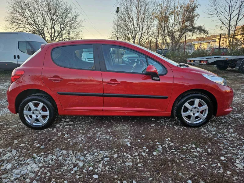 Peugeot 207 1.4 benzin, снимка 4 - Автомобили и джипове - 47884594