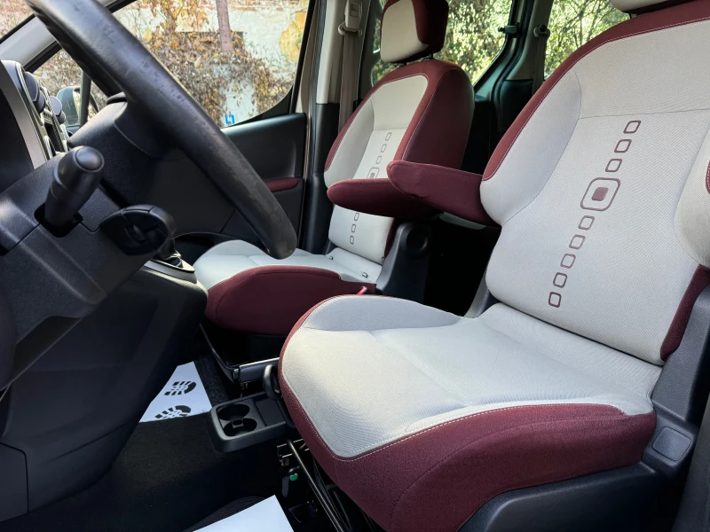 Citroen Berlingo 1.6HDi, снимка 10 - Автомобили и джипове - 48030553